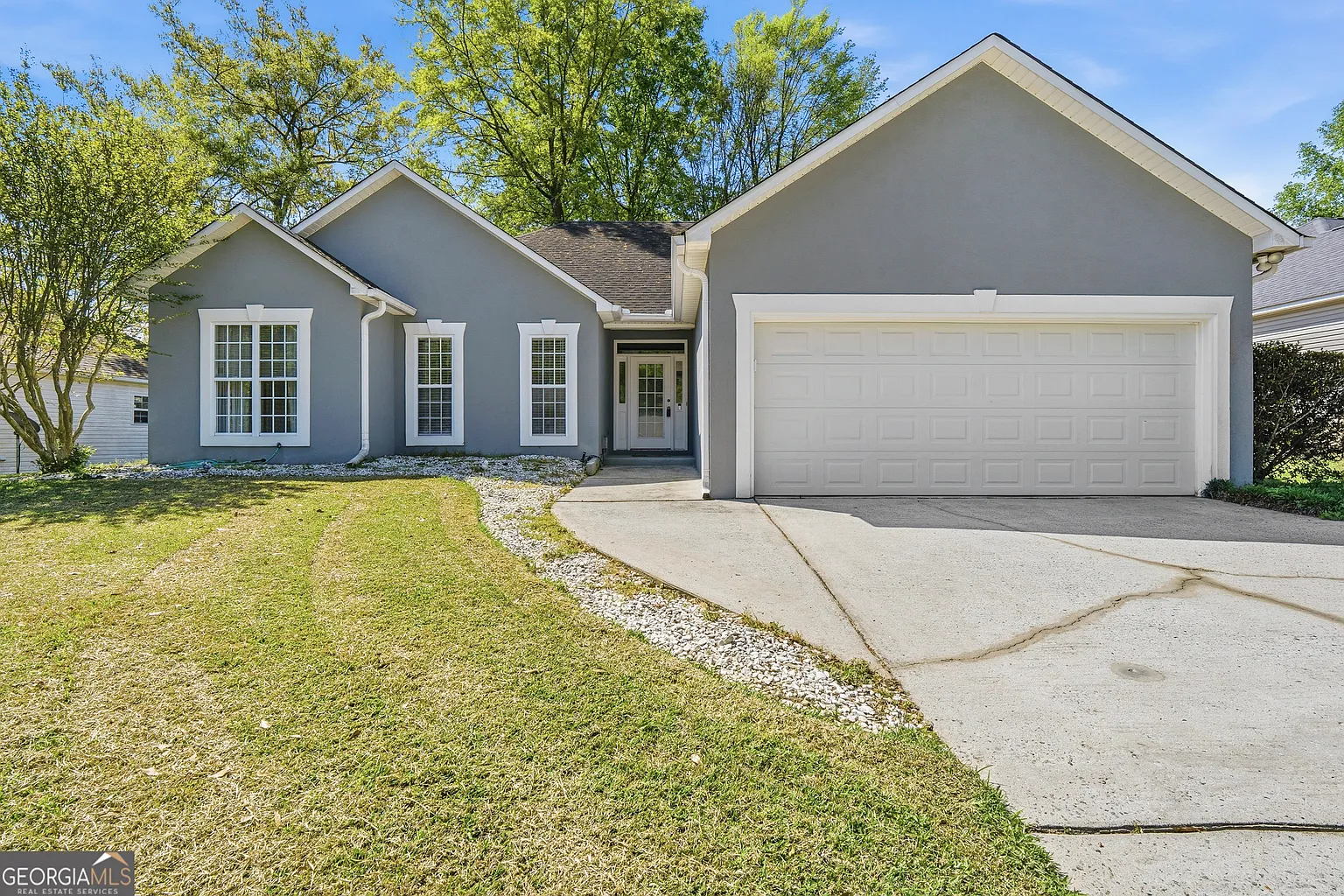 512 Ferncliff Ter photo 1