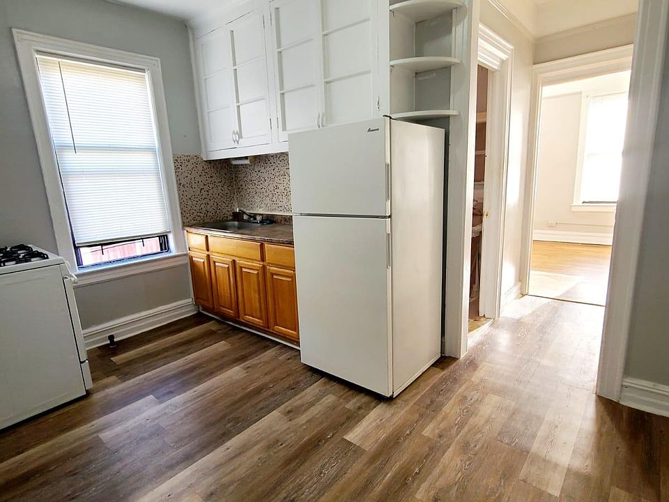 1st image of 958 E 227th St #3