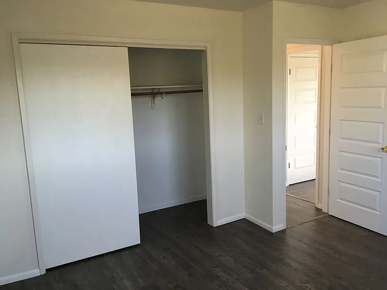 9247 Fairway Dr — Photo 11