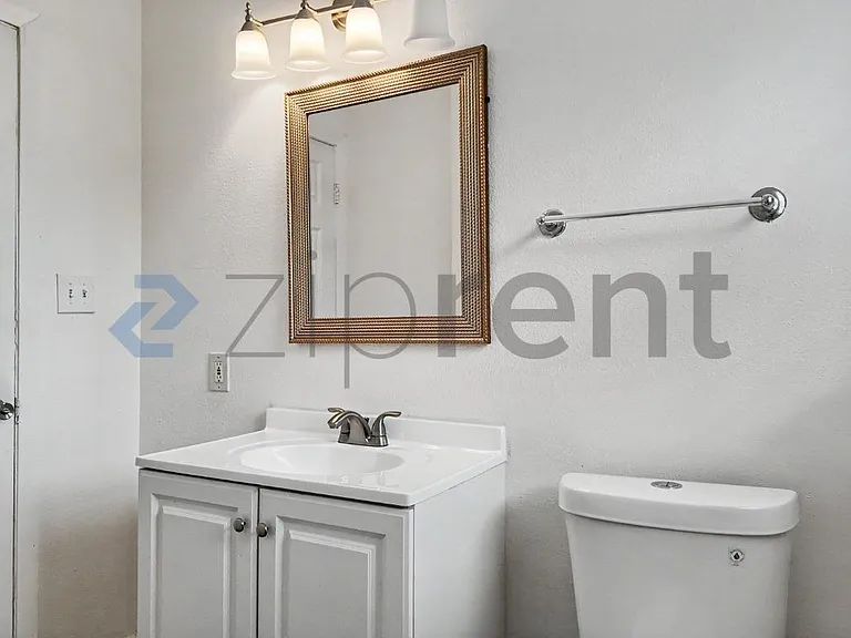 4309 32nd St — Photo 24