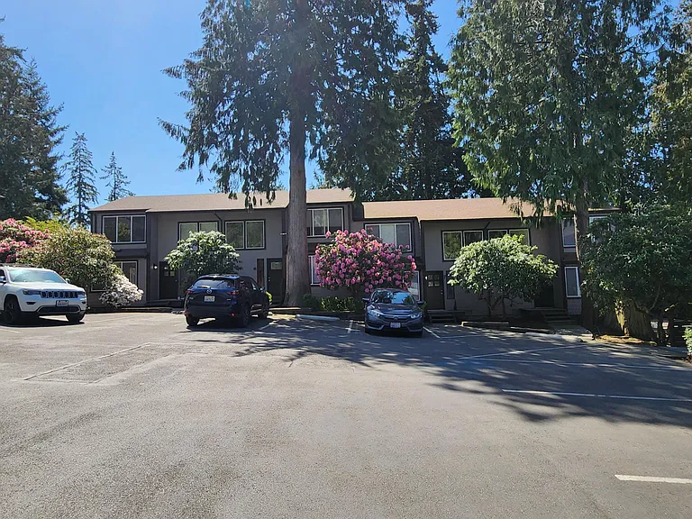 8020 Mukilteo Speedway — Photo 14