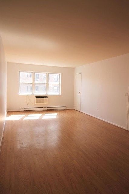 2nd image of 412 68th St APT 2