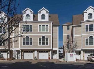 33 Chelsea Ct, Atlantic City, NJ 08401