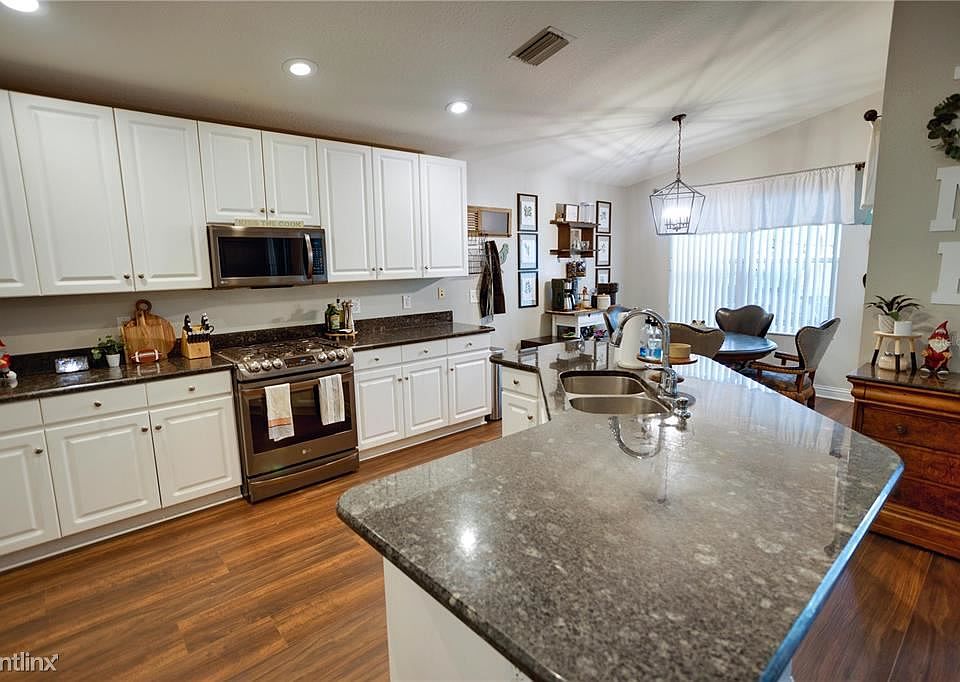 1st image of 15419 Martinmeadow Dr