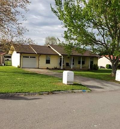 4th image of 802 Eagle Den Dr