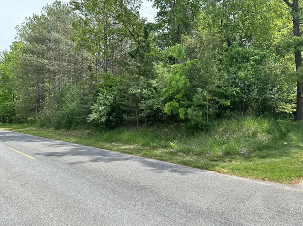 W Decker Rd, Ludington, MI 49431