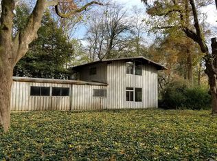 18 Frost Creek Dr, Locust Valley, NY 11560