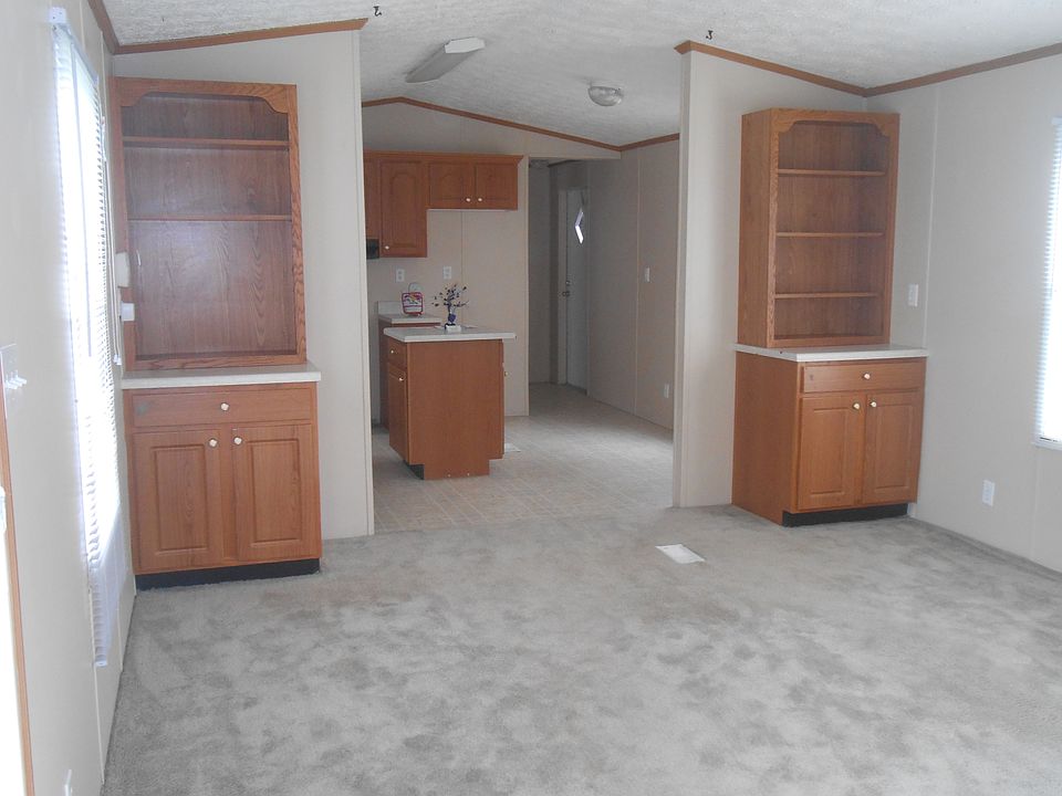 Living Room/Kitchen