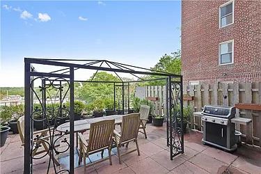 Sold by Exclusive Properties Sotheby's International Realty