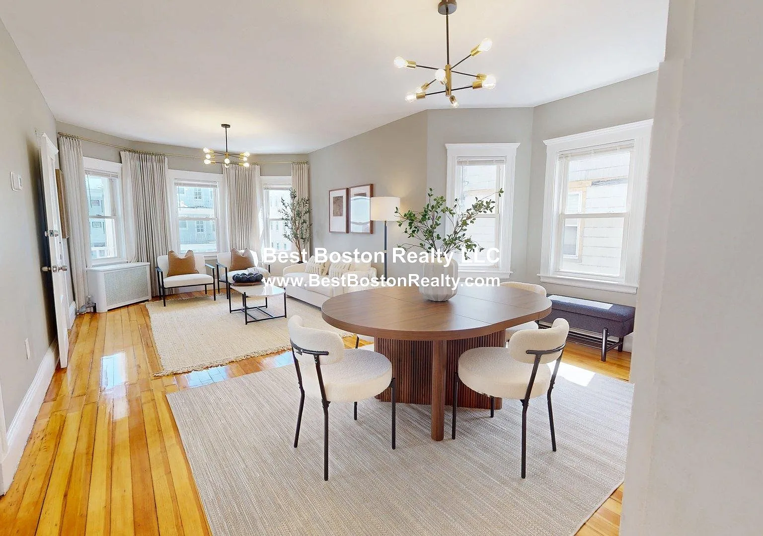 3 bed, 1.5 bath, 1300 sqft, $3,200 — Photo 1