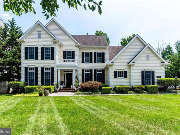 7920 N Park St, Dunn Loring, VA 22027