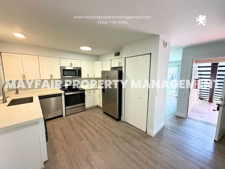 4515 Treehouse Ln #12D — Photo 3