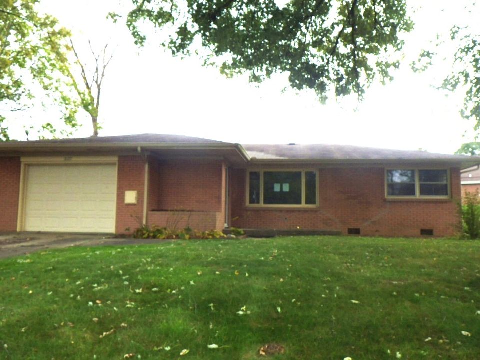 1st image of 2127 Thornwood Dr