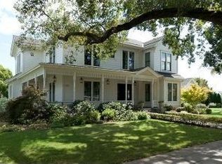 620 5th St E, Sonoma, CA 95476