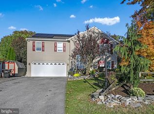 22 N Butterfly Dr, Myerstown, PA 17067