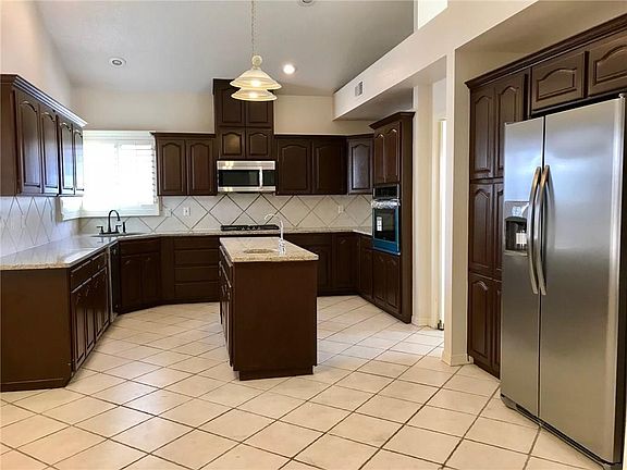 4th image of 1328 Cora Bell Pl