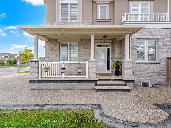 3rd image of 153 Whitlock Ave