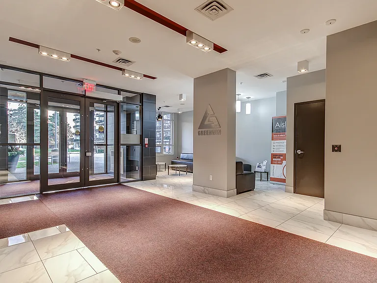 77 Keewatin Ave — Photo 14