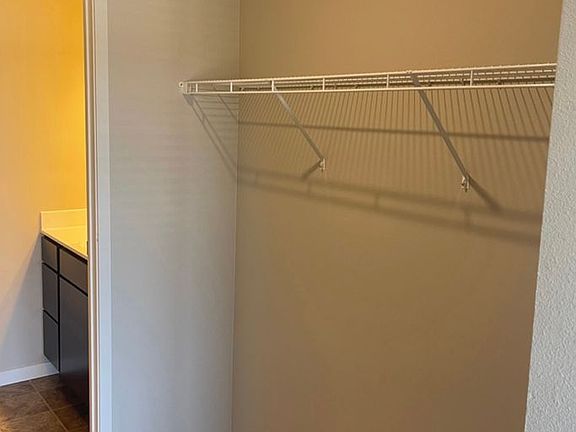 3rd image of 201 E Holmes St #408
