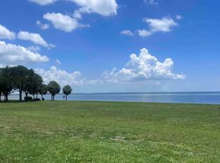 2176 Bay St SE #B, Saint Petersburg, FL 33705