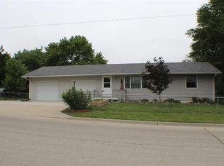 122 S Walnut St, Emporia, KS 66801