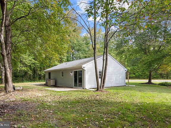 5th image of 10484 Cogar Rd