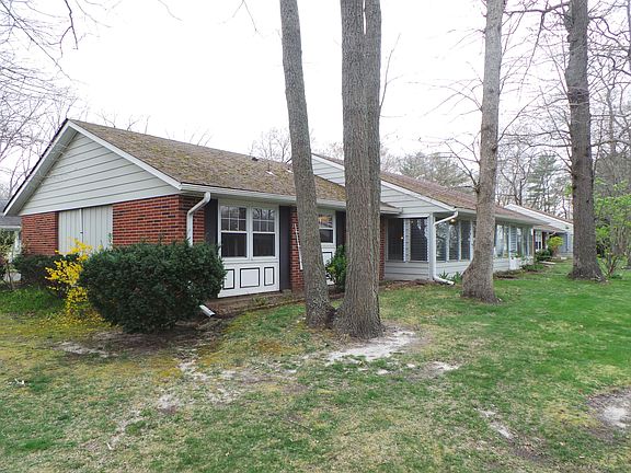 2nd image of 122A Edinburgh Ln