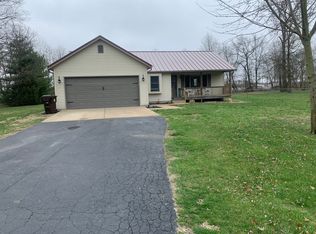 10533 Potomac Dr, Demotte, IN 46310