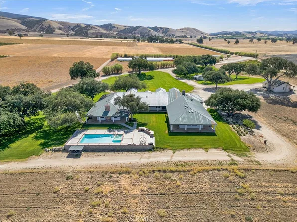 52540 Bradley Lockwood Rd, Bradley, CA 93426