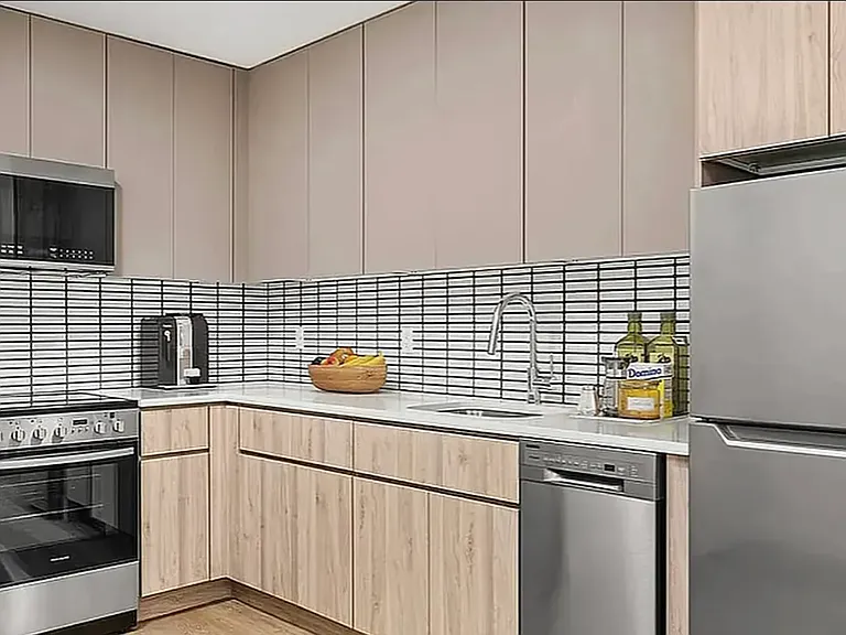 130 Willis Ave #712 — Photo 3