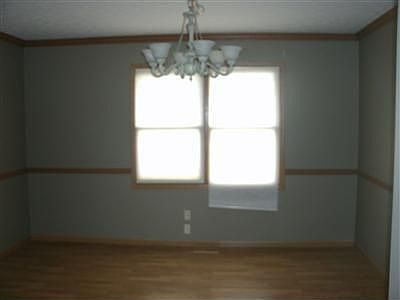 4th image of 250 Christina Way
