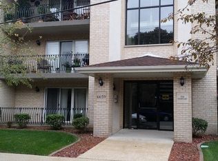 6659 W 64th Pl APT 105, Chicago, IL 60638
