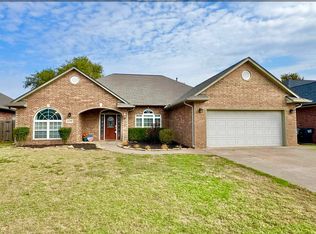 4706 Chaparral Run, Enid, OK 73703