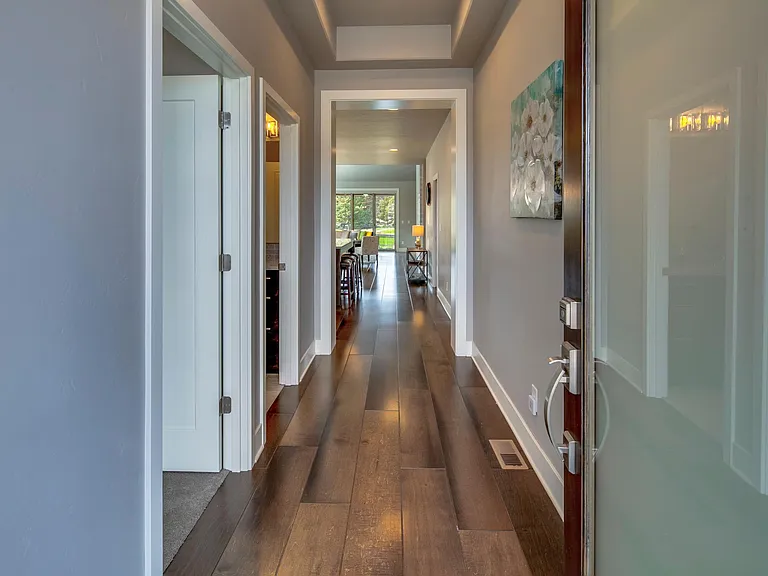 2603 NW Rippling River Ct — Photo 4