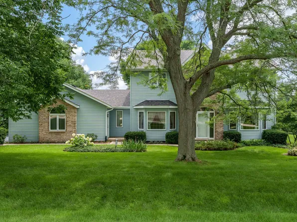 17 Thistle Trl, Caledonia, IL 61011