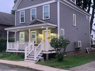 17 Pearl St, Amesbury, MA 01913