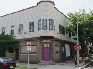 903 E Wright St APT 1, Milwaukee, WI 53212