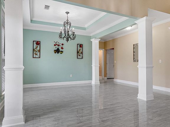 5th image of 106 Ivy Ln