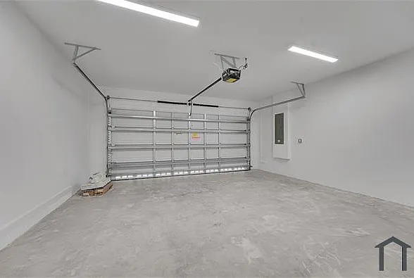 1655 Hoot Owl Holw — Photo 10