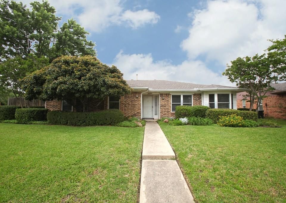 1st image of 2001 Gardanne Ln