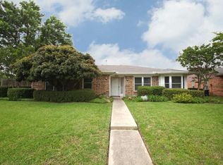 2001 Gardanne Ln, Carrollton, TX 75007