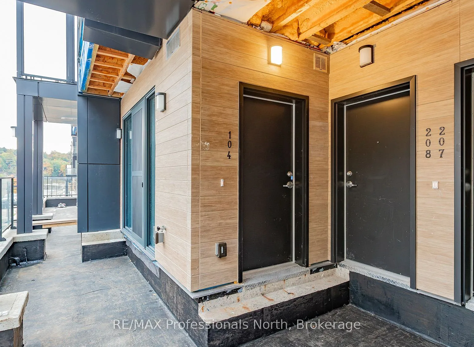 2 bed, $2,850 — Photo 3