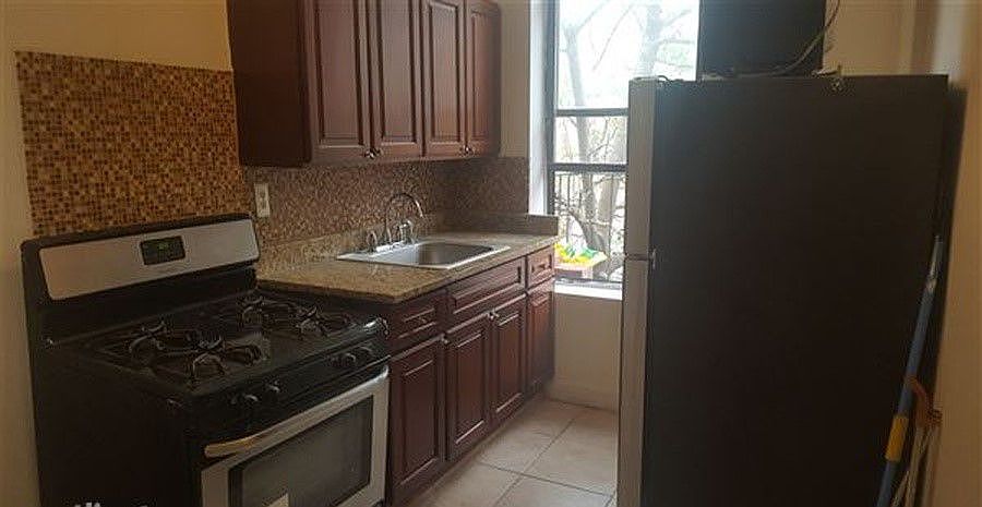 1st image of 579 Franklin Ave APT 2