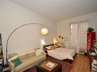 225 W 14th St APT 3B, New York, NY 10011
