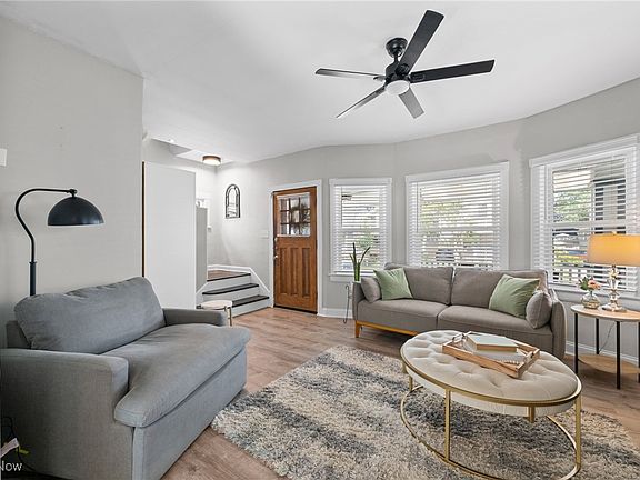 3rd image of 1288 Hall Ave