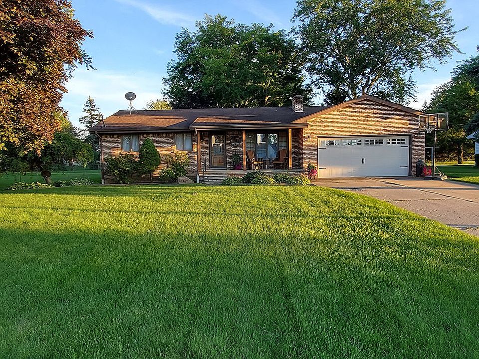 1st image of 9462 Charron Dr