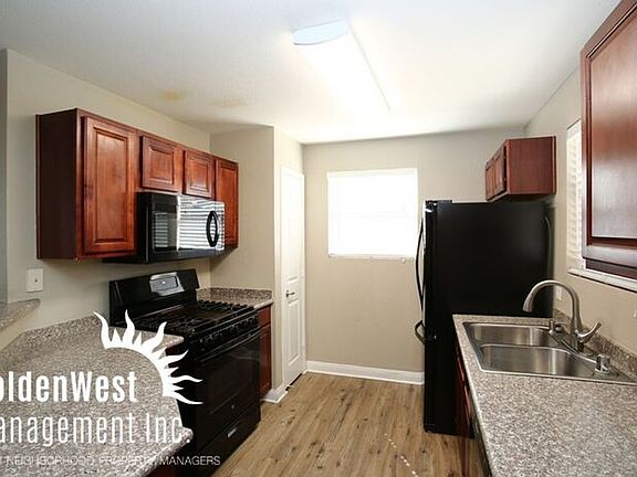 5th image of 2801 N Rainbow Blvd APT 124