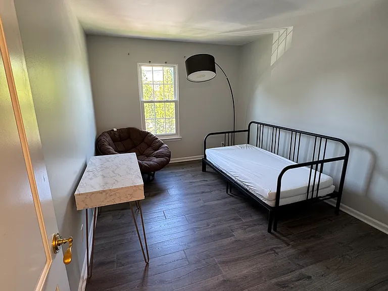 1518 Villa Ter #E — Photo 6