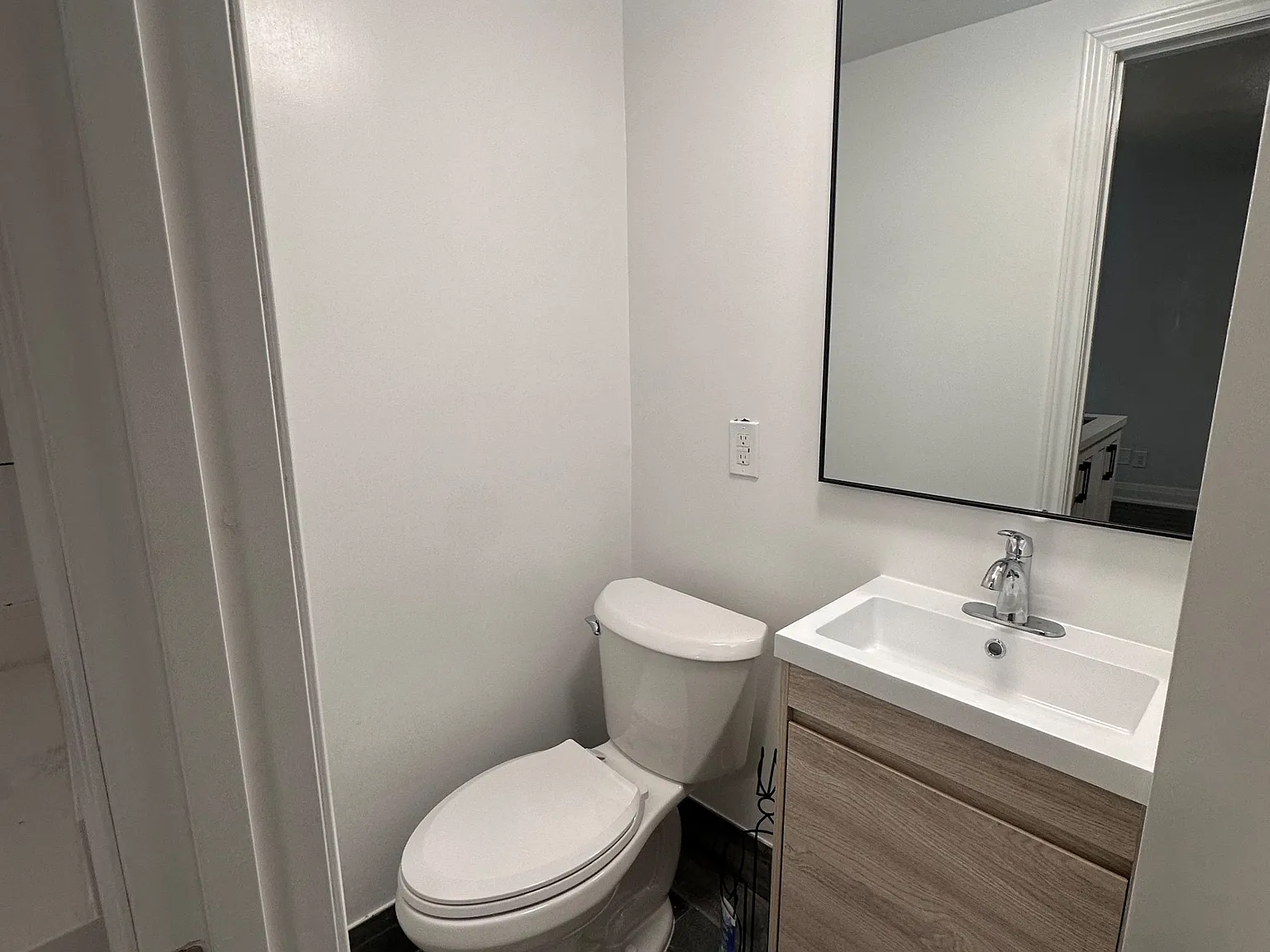 Studio, $1,460 — Photo 2