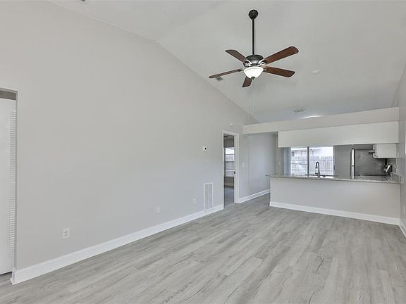 3rd image of 1720 Oak Branch Ct